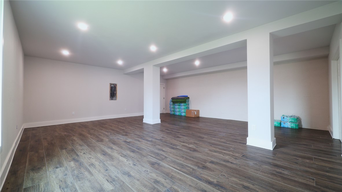Elmdale Lake Estates - Residential