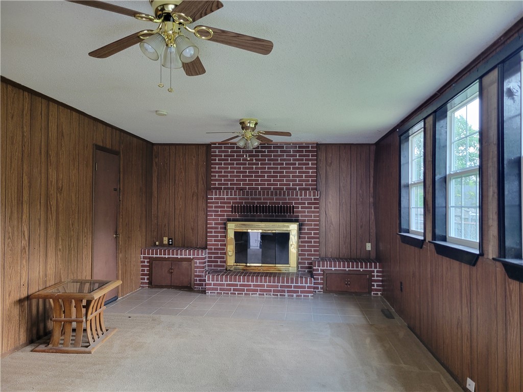 E N Coons Sub Rurban - Residential
