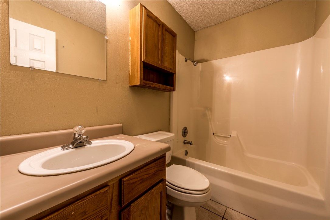 Pine Crest Add Ph I - Residential Lease