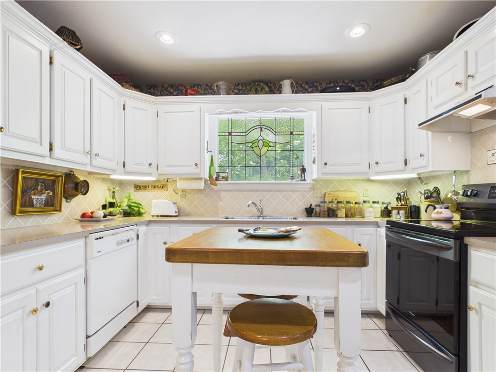 Robinwood II, Unit II - Residential