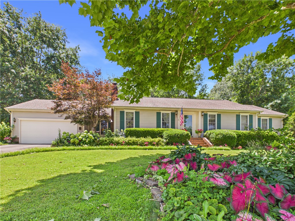 Welcome to 1616 Windsor Drive, a spacious and versatile home offering 2,478 square feet of comfortable living space. This well-maintained residence features 3 bedrooms, with the potential for a 4th bedroom, and 3 full bathrooms, providing plenty of room for family, guests, or a home office.
The thoughtfully designed floor plan offers generous living areas, making it perfect for both everyday living and entertaining. Situated in a wonderful, established neighborhood, this home combines peaceful residential living with the convenience of being just minutes from shopping, dining, schools, and all that Harrison has to offer.
If you're looking for space, flexibility, and an exceptional location, 1616 Windsor Drive is a must-see!
