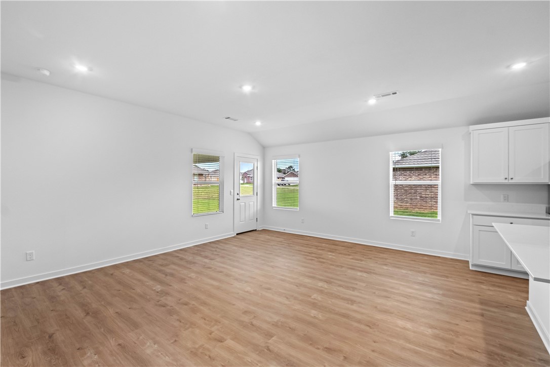 Wagon Wheel West Sub - Residential Lease
