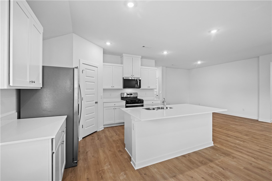 Wagon Wheel West Sub - Residential Lease