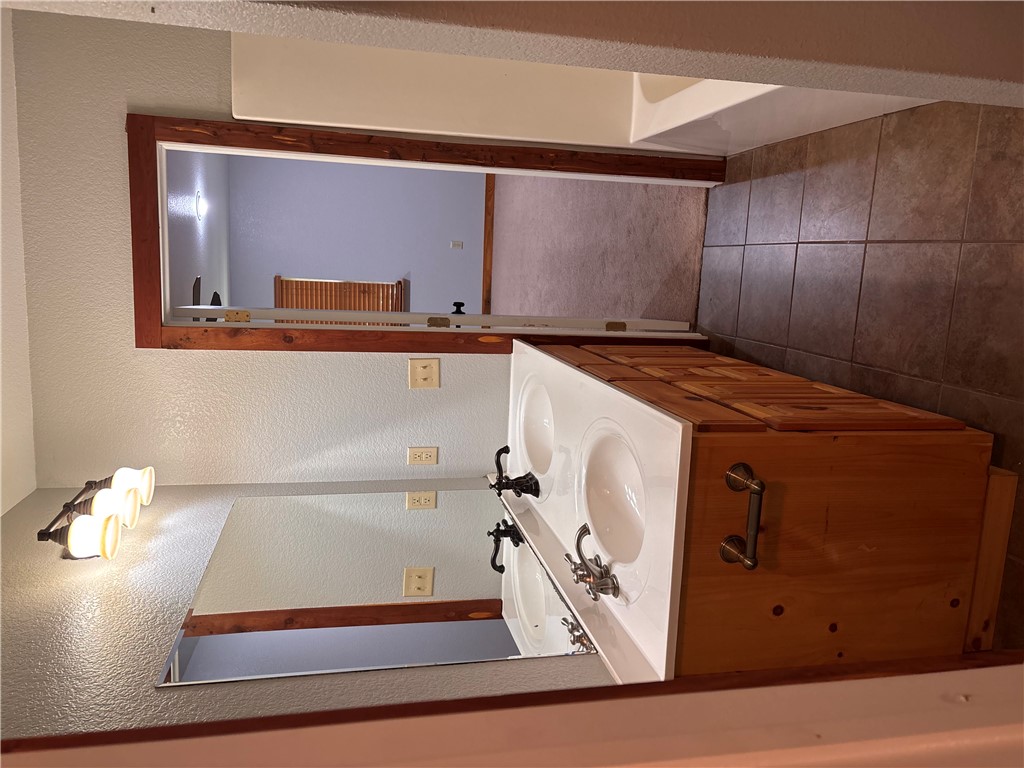 34-20-32-RURAL - Residential Lease