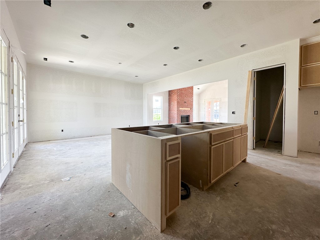 County Line Square - Residential