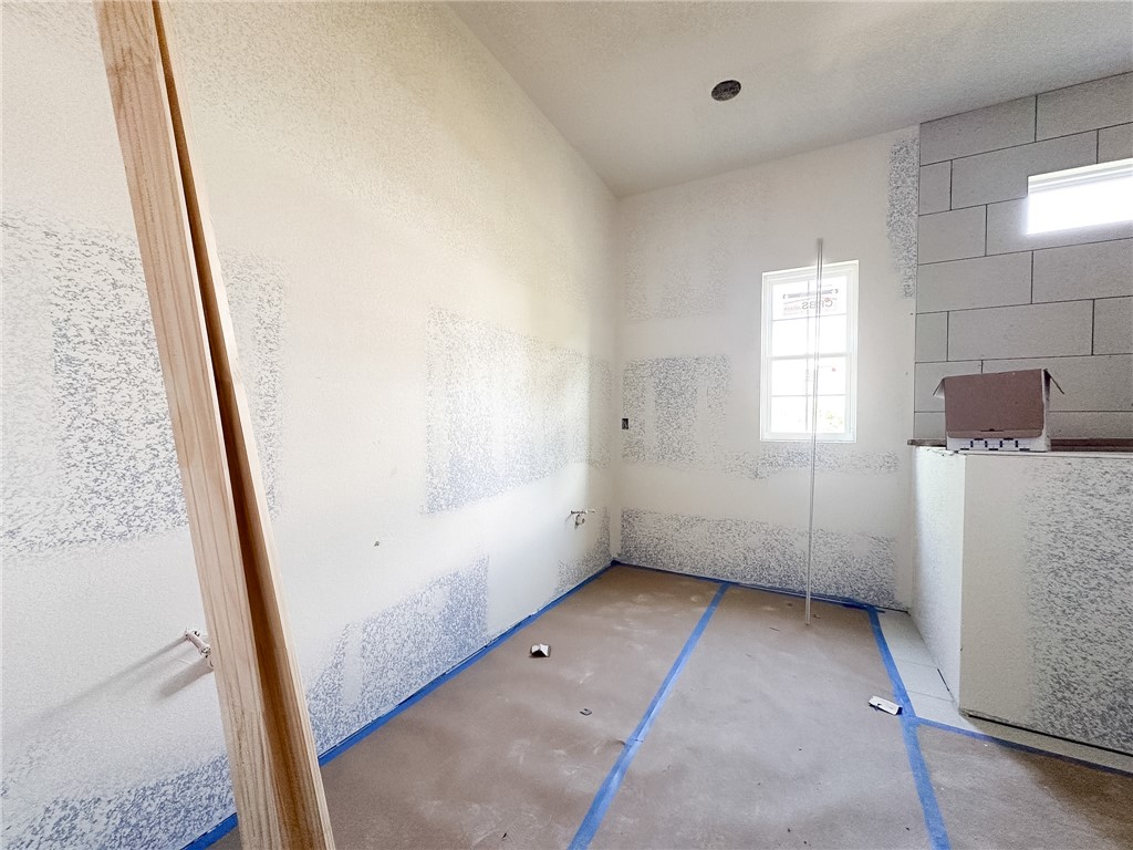 County Line Square - Residential