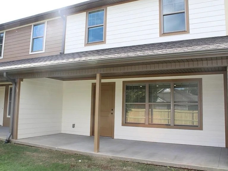 Bristol Pointe - Residential Lease