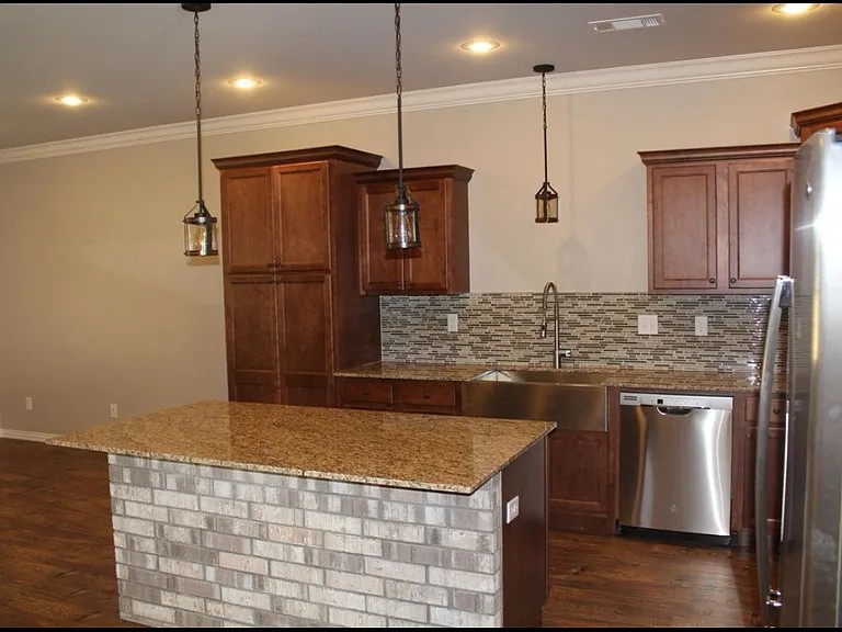 Bristol Pointe - Residential Lease