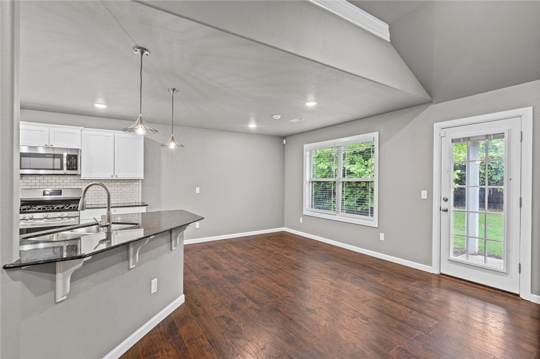 Savannah Ridge Sub Springdale - Residential Lease