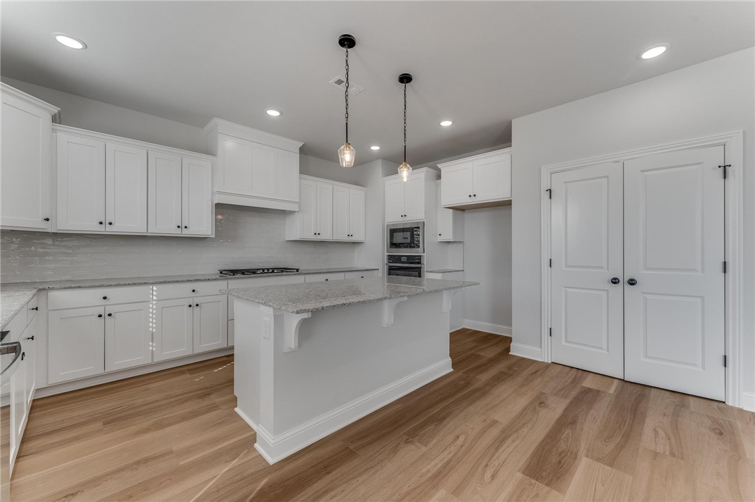 McKissic Spgs Sub Bentonville - Residential Lease