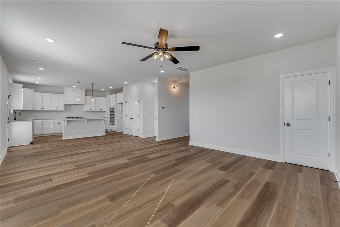 McKissic Spgs Sub Bentonville - Residential Lease