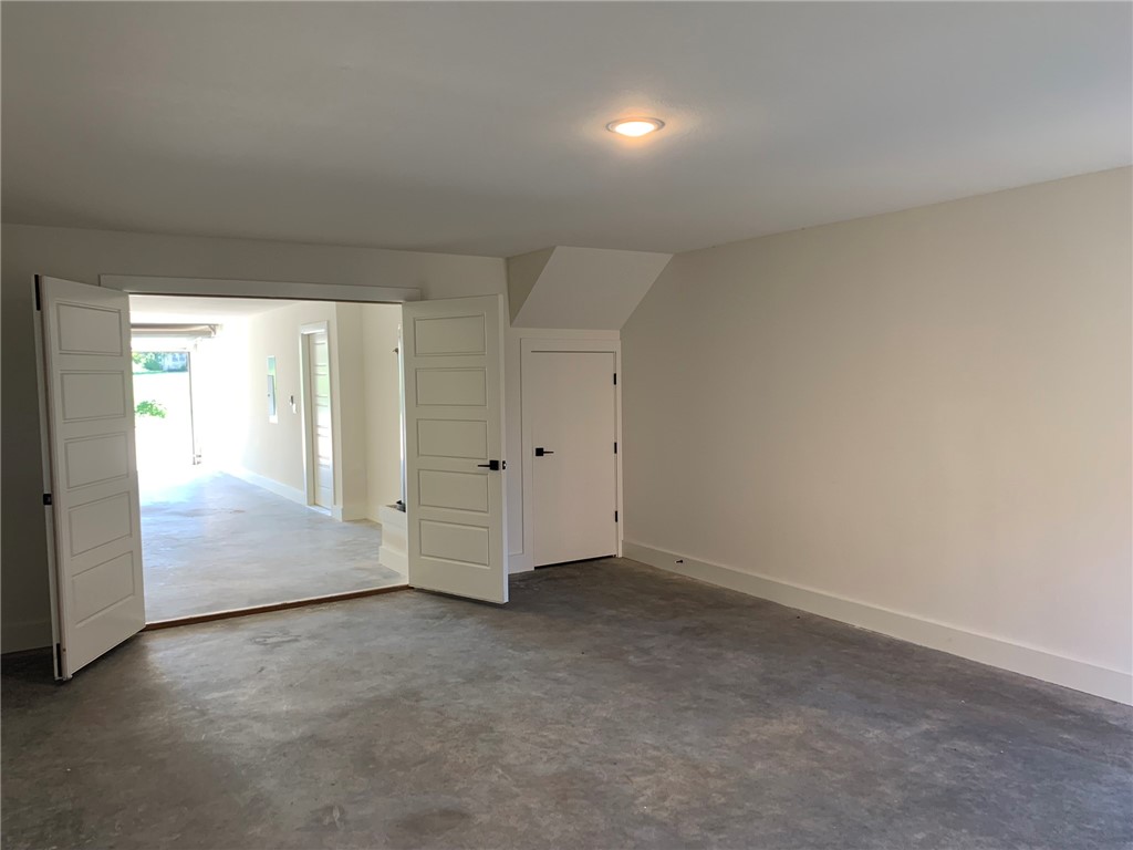 Livingston Square - Residential Lease