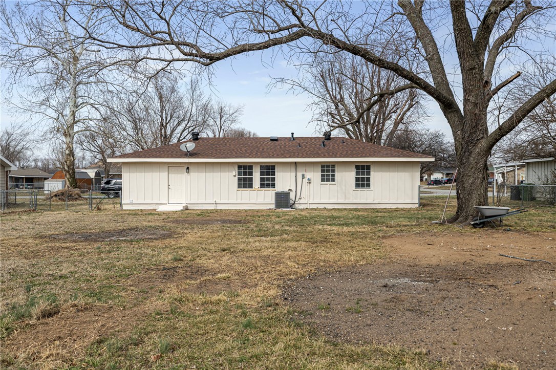 Dixieland Village 1st Add Rogers - Residential