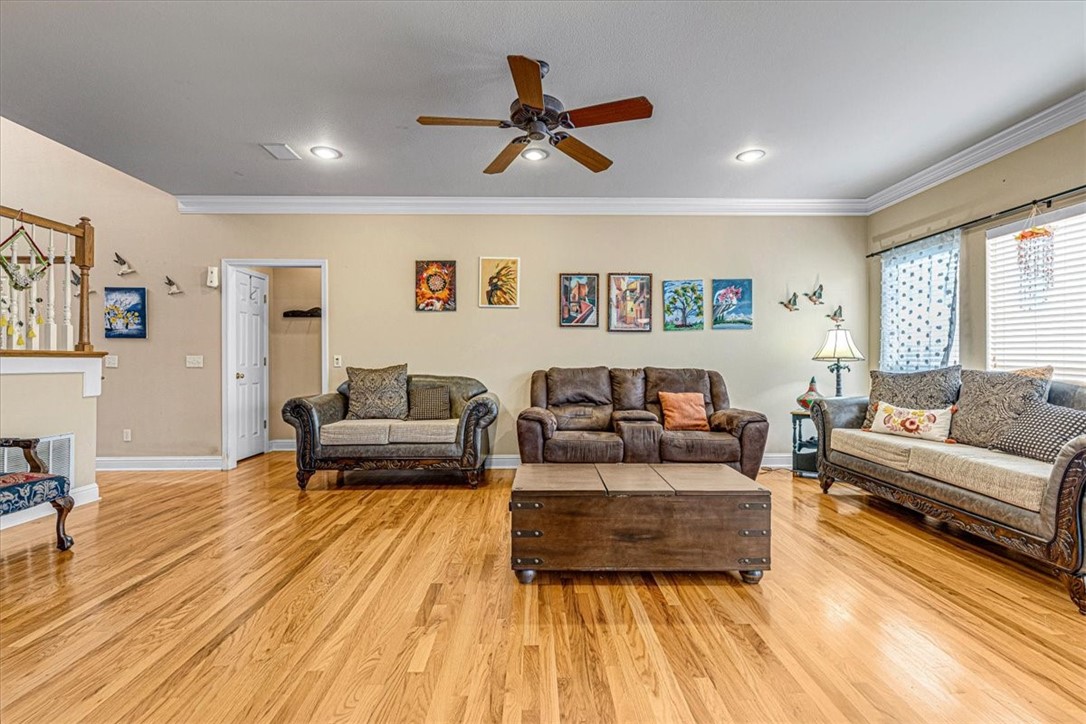 Southwind Terrace Ph Iv - Residential