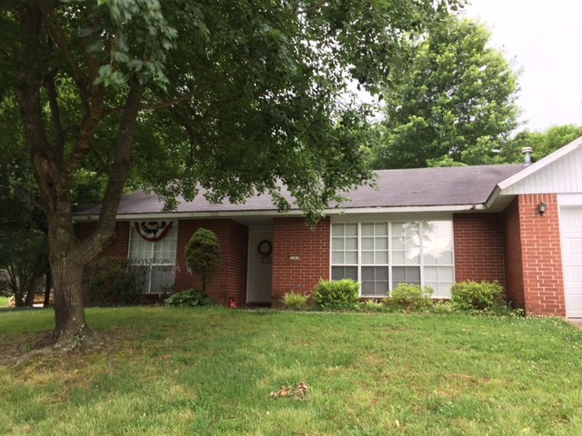 Cute 3 bedroom 2 bath. Backs up to green space and trail.
