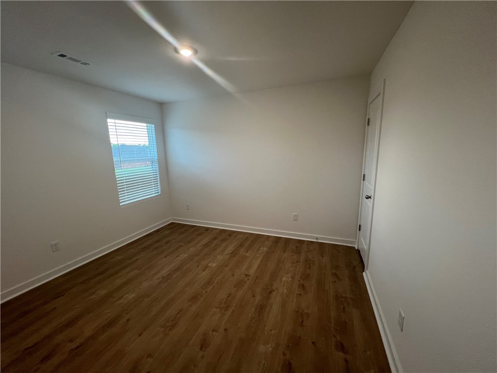 Whispering Oak - Residential Lease