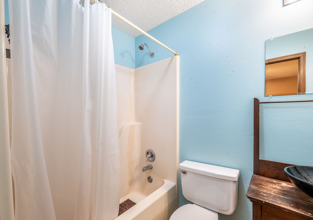 Unit 104 Holiday Island - Residential