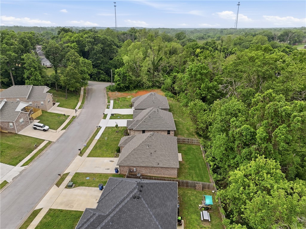 Springhill Sub Gentry - Residential Lease
