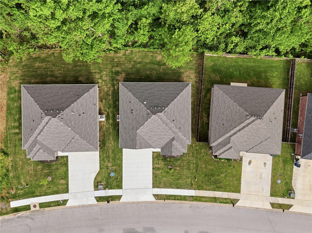 Springhill Sub Gentry - Residential Lease