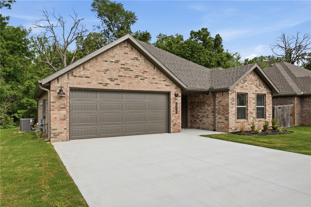 Springhill Sub Gentry - Residential Lease
