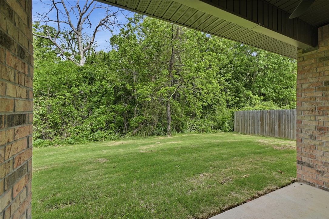Springhill Sub Gentry - Residential Lease