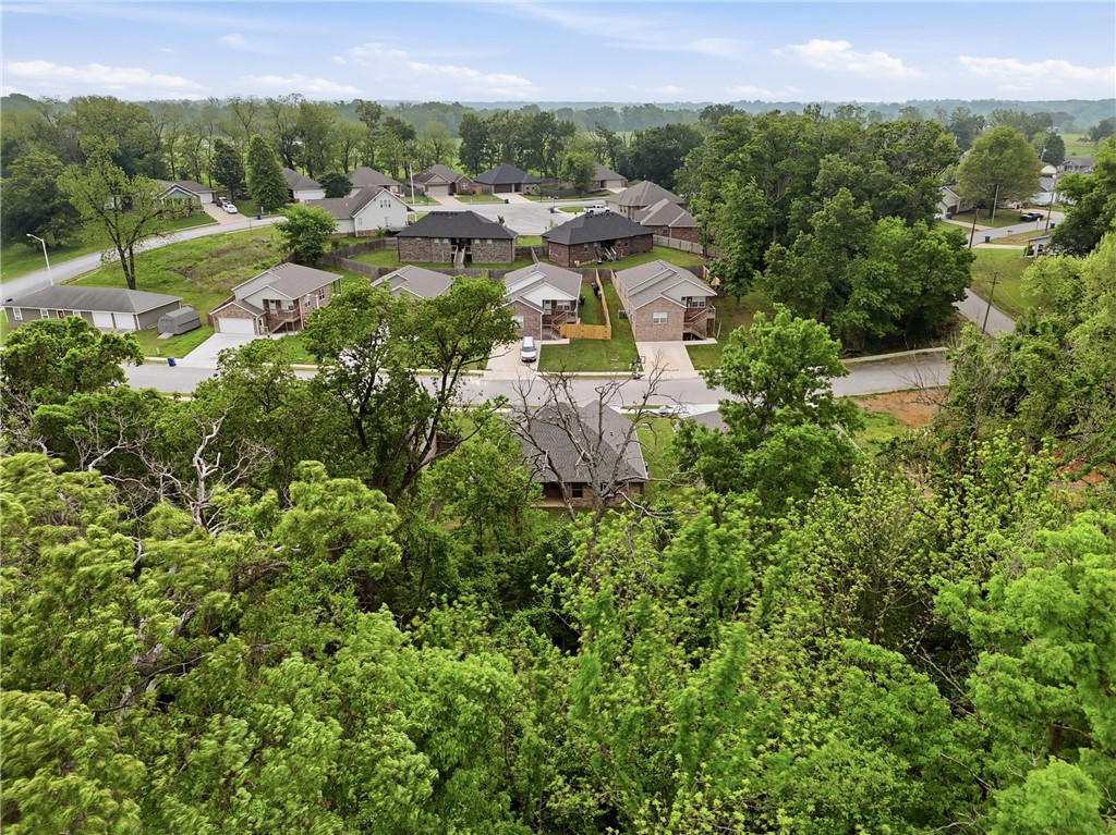 Springhill Sub Gentry - Residential Lease