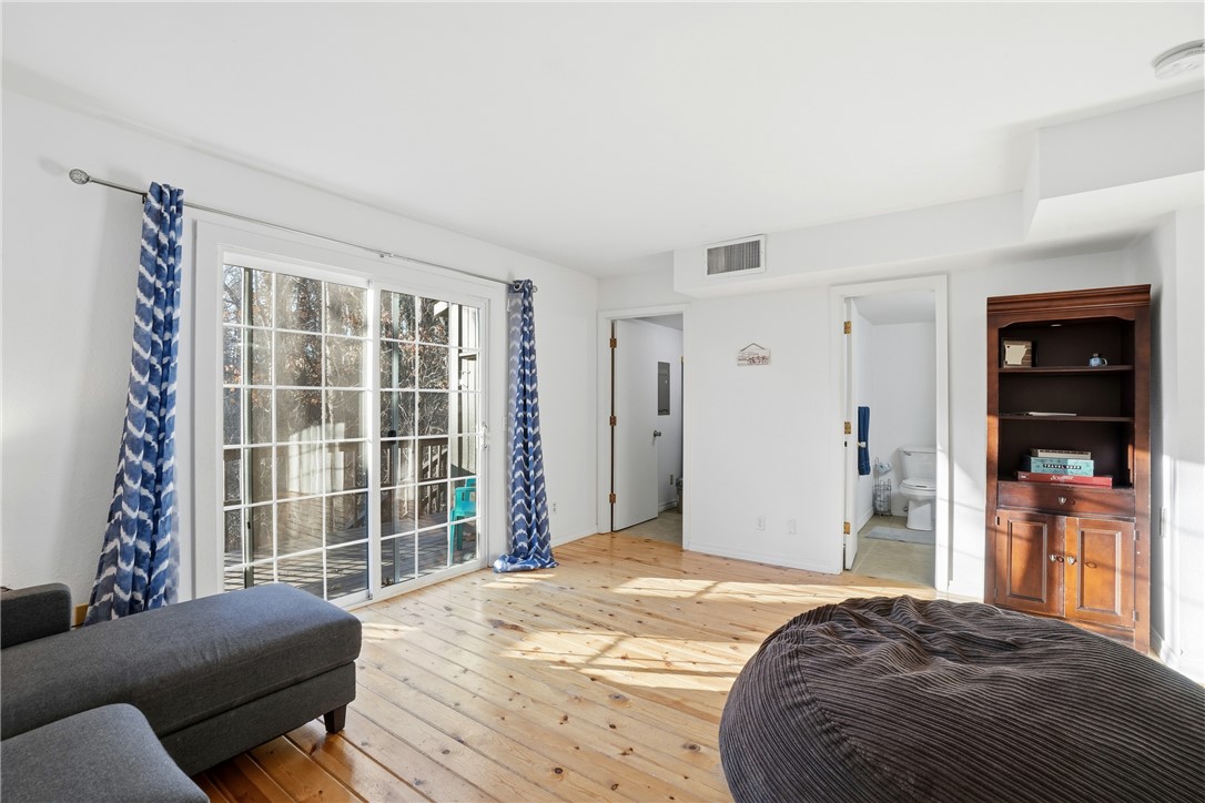 Drake Courts - Residential Lease