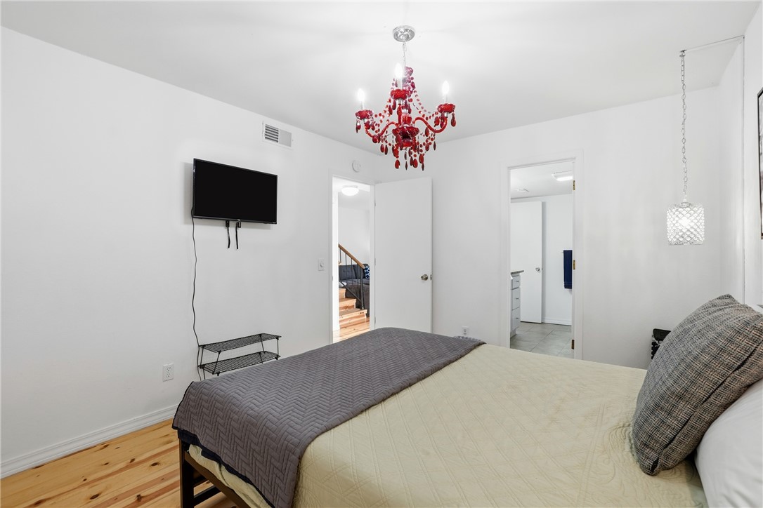 Drake Courts - Residential Lease