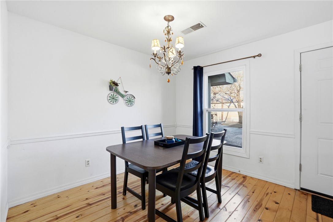 Drake Courts - Residential Lease