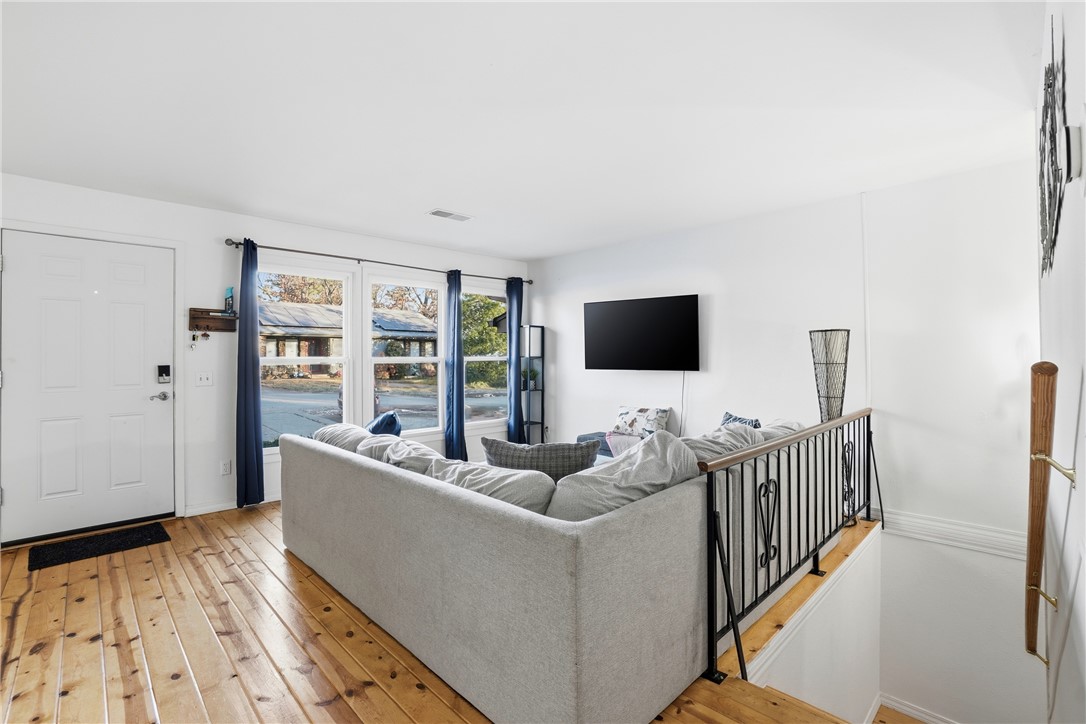 Drake Courts - Residential Lease