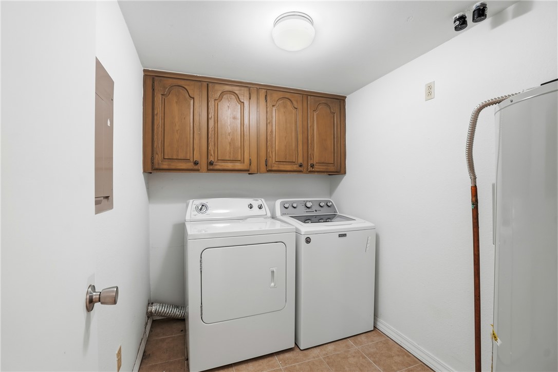 Drake Courts - Residential Lease