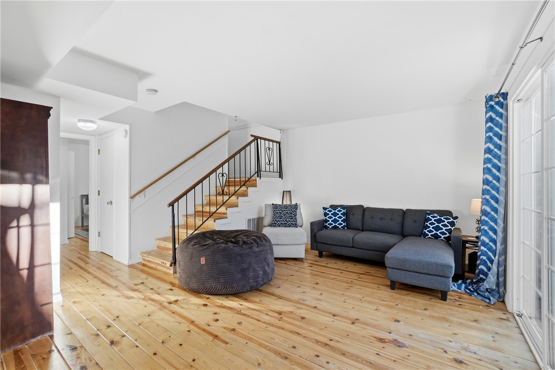 Drake Courts - Residential Lease