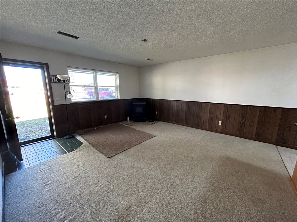 Carast Acres Add Gentry - Residential Lease