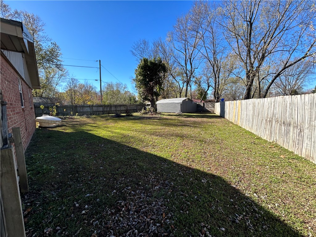 Carast Acres Add Gentry - Residential Lease