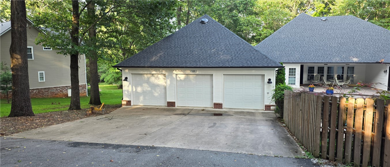 Oakwood Estates Rep Pt Village Estate - Residential