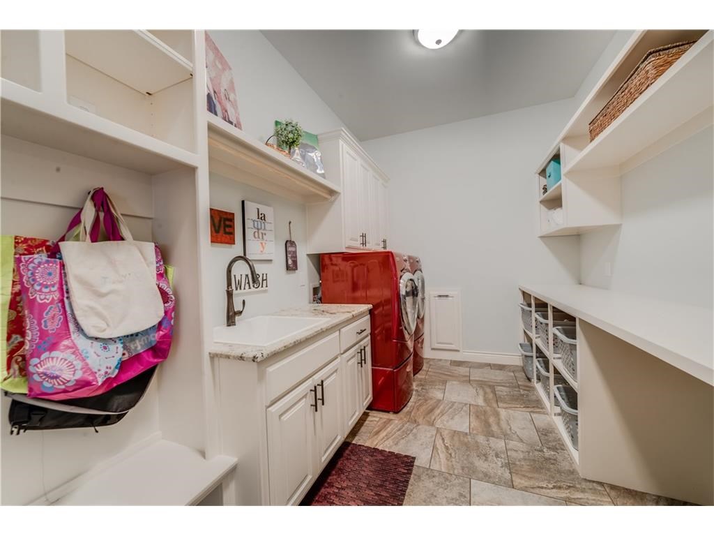 Beau Chalet Sub Highfill - Residential Lease