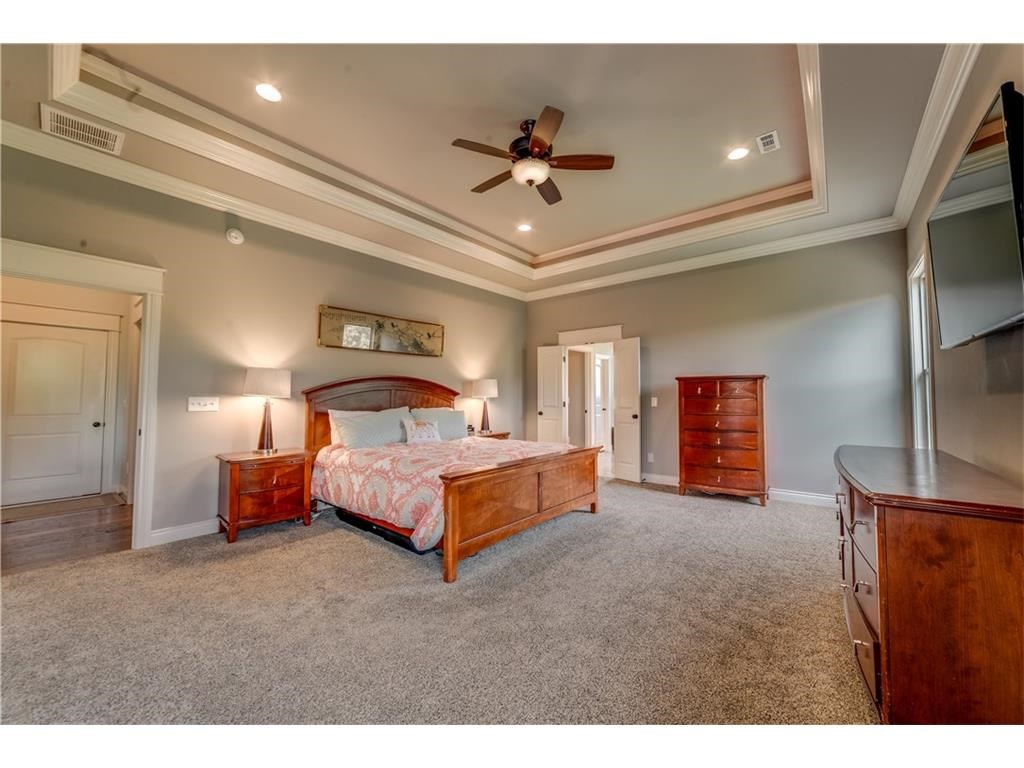 Beau Chalet Sub Highfill - Residential Lease