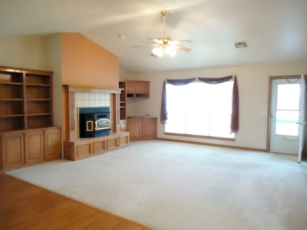 Unit 9 Holiday Island - Residential