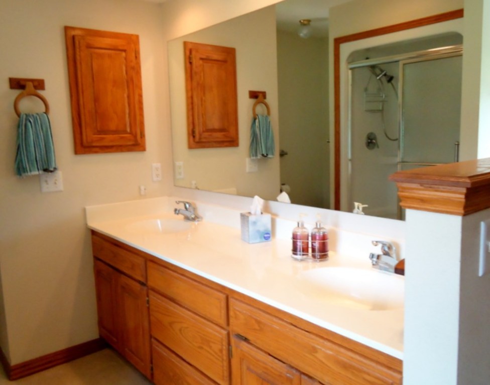 Unit 9 Holiday Island - Residential