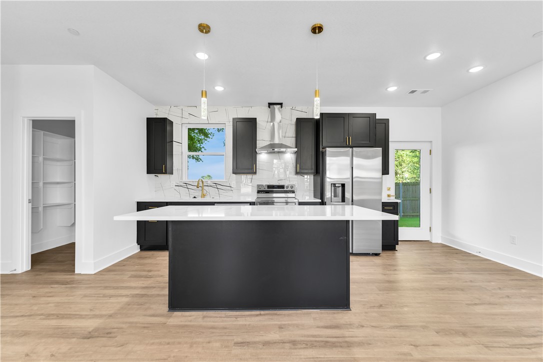 Taylor Sub Rogers - Residential