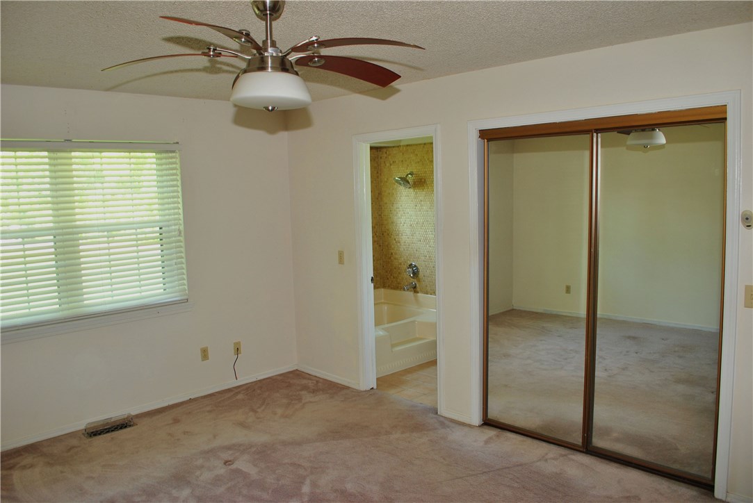 Quail Run Sub Bentonville - Residential