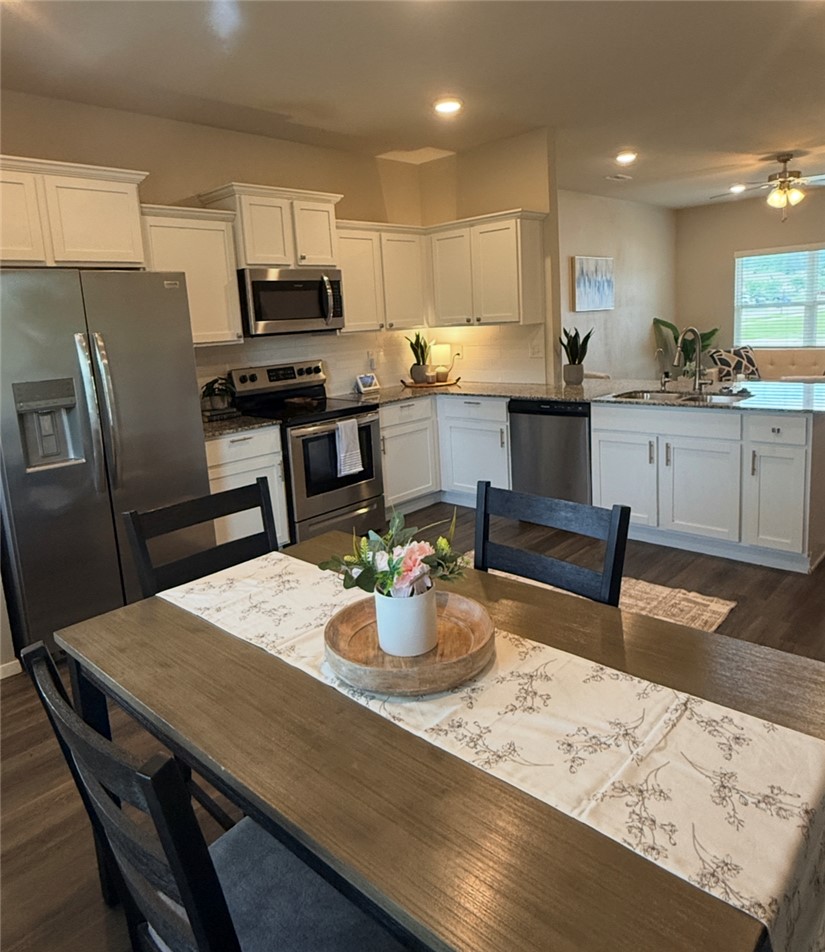 Creekside Meadows - Residential