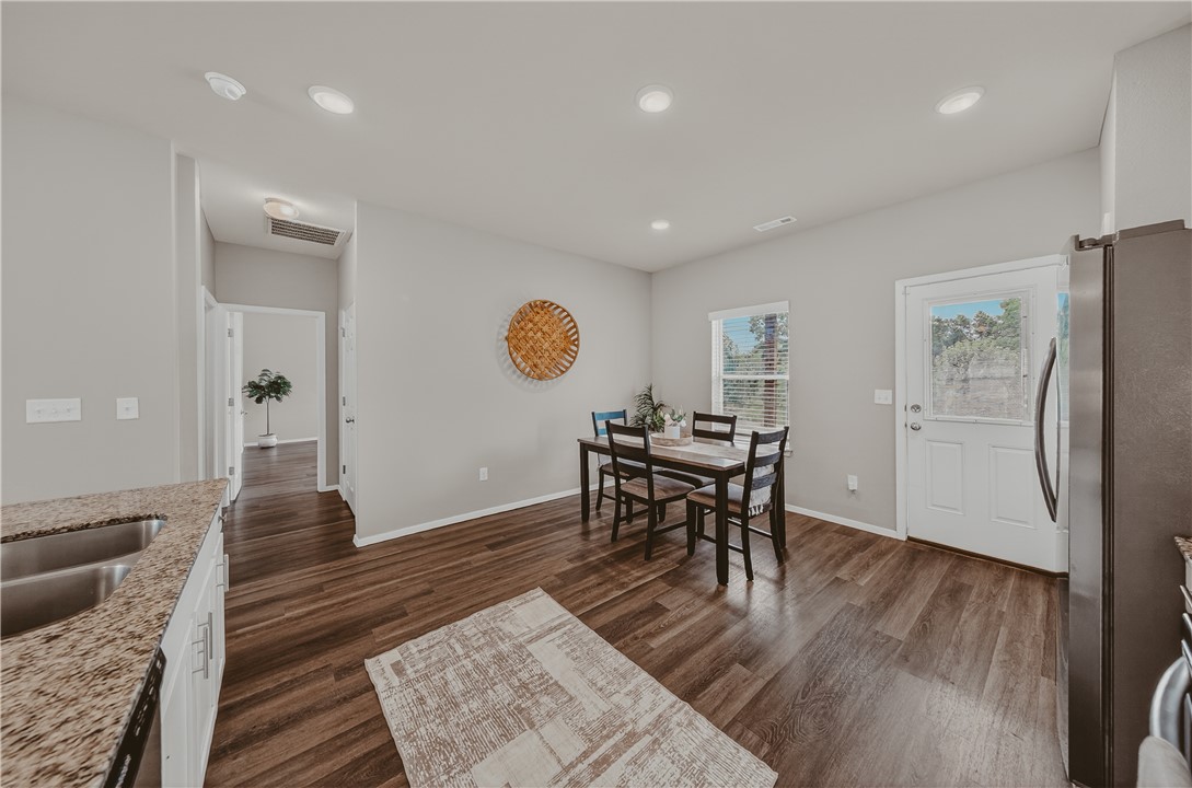 Creekside Meadows - Residential