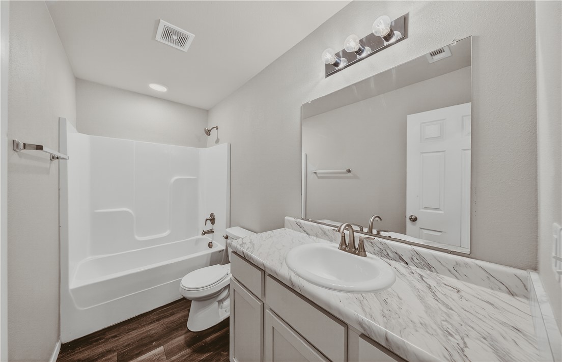Creekside Meadows - Residential
