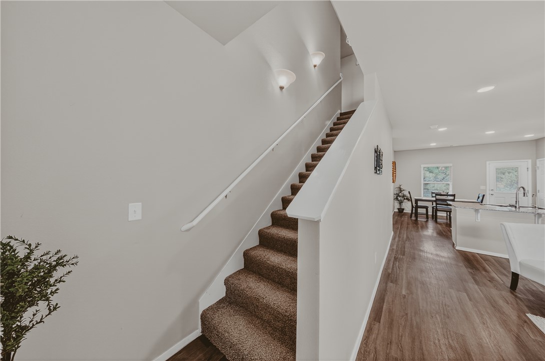 Creekside Meadows - Residential