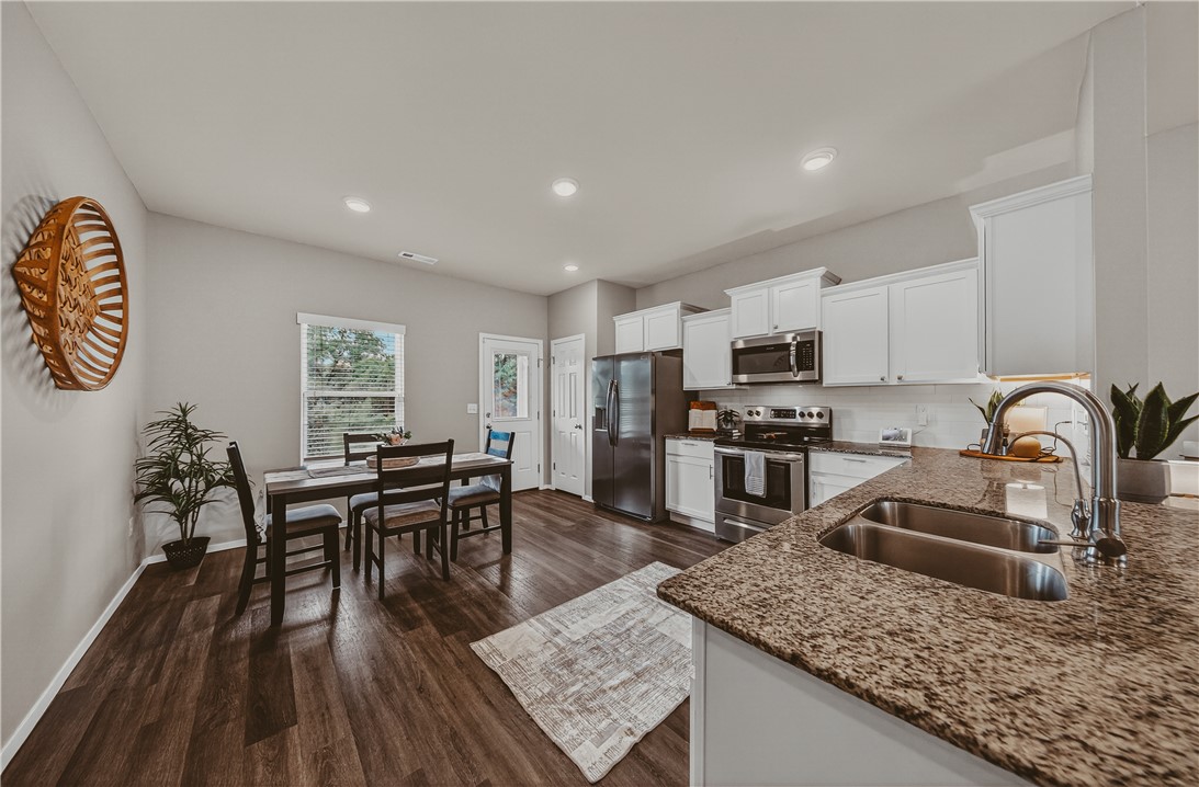 Creekside Meadows - Residential