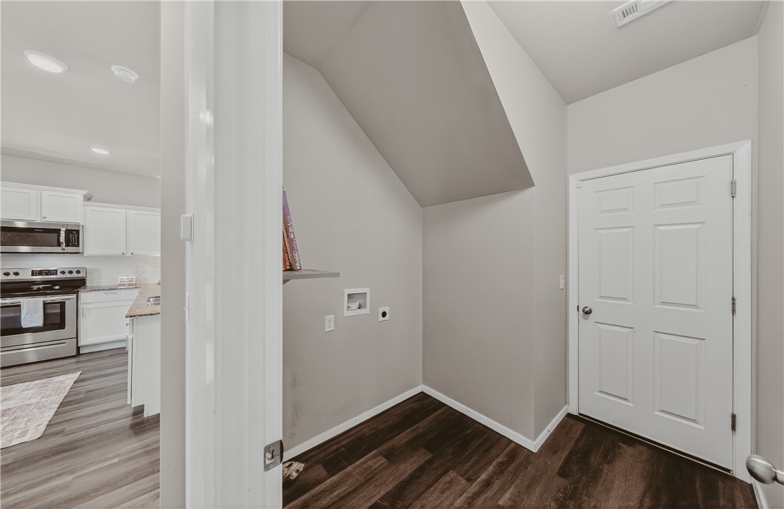 Creekside Meadows - Residential