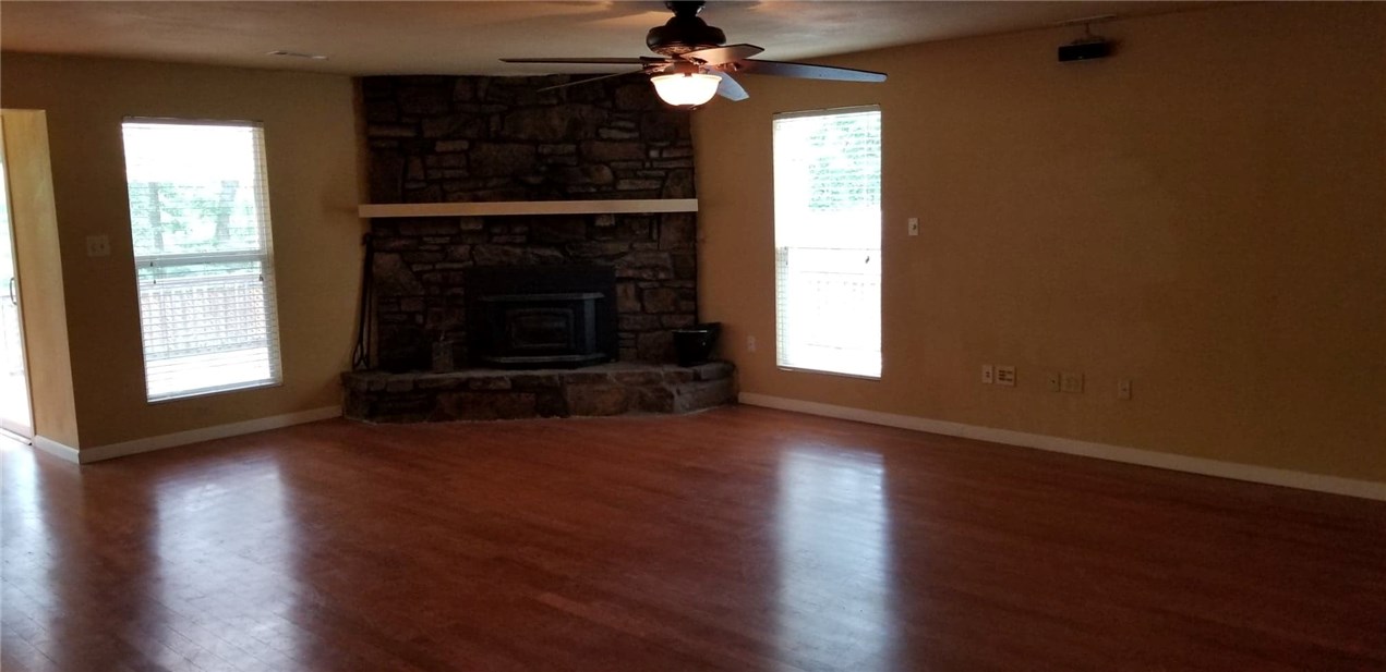 West Brush Creek Add Little Flock - Residential Lease
