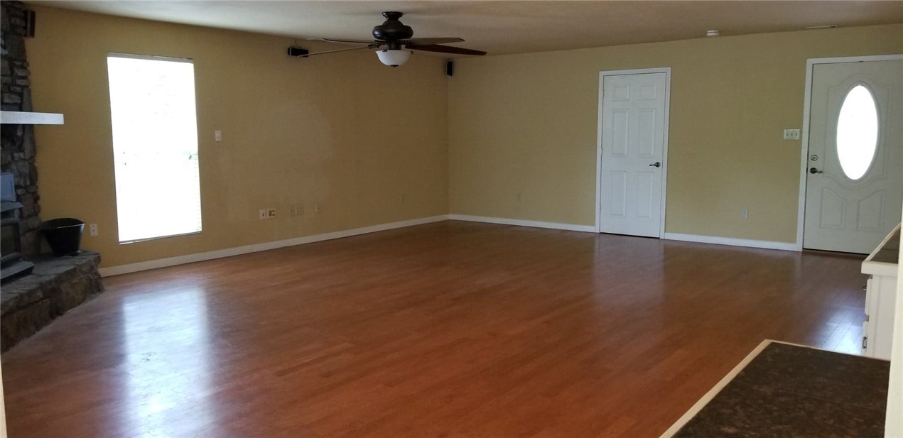West Brush Creek Add Little Flock - Residential Lease