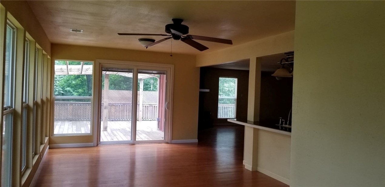 West Brush Creek Add Little Flock - Residential Lease